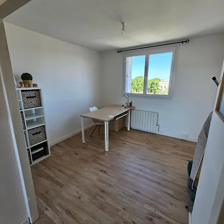 Nid Douillet Palois Vue Pyrenees - Parking Apartamento