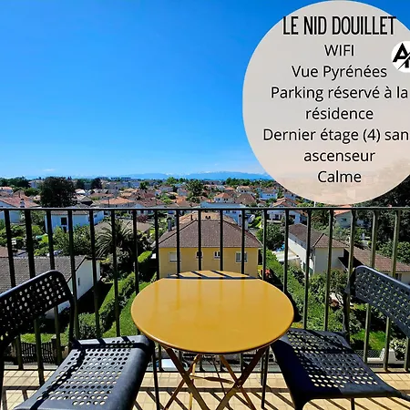 Nid Douillet Palois Vue Pyrenees - Parking Apartamento *